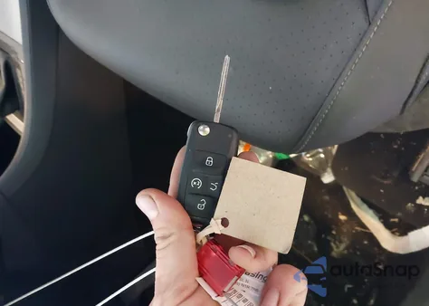 2022 Volkswagen Passat 2.0T Limited Edition z USA, uszkodzony, nr VIN 1VWBA7A37NC009532